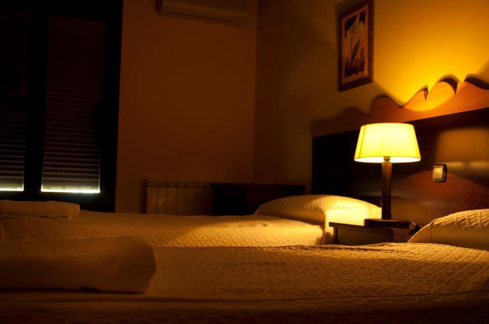 Hotel El Comendador Añón Chambre photo